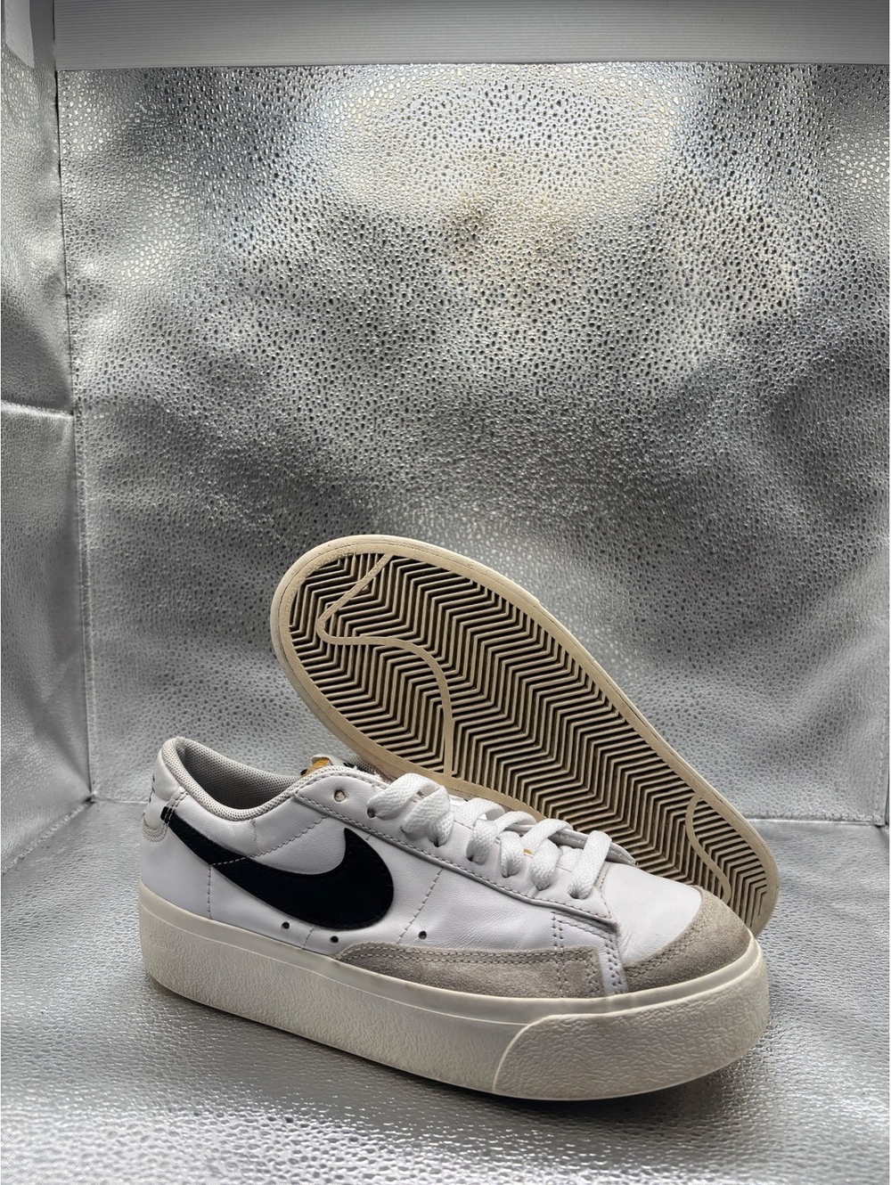 Nike blazzer low platform